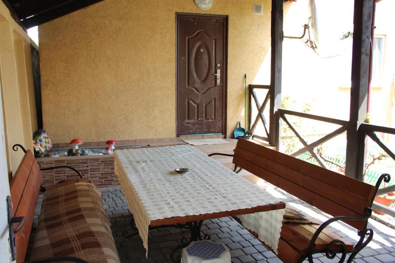 Appartement Ріточка à Berehove  Extérieur photo