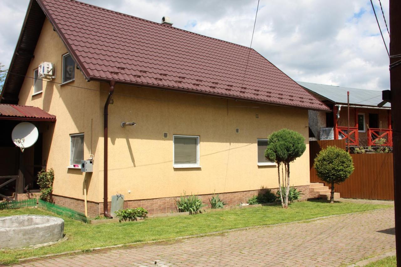 Appartement Ріточка à Berehove  Extérieur photo