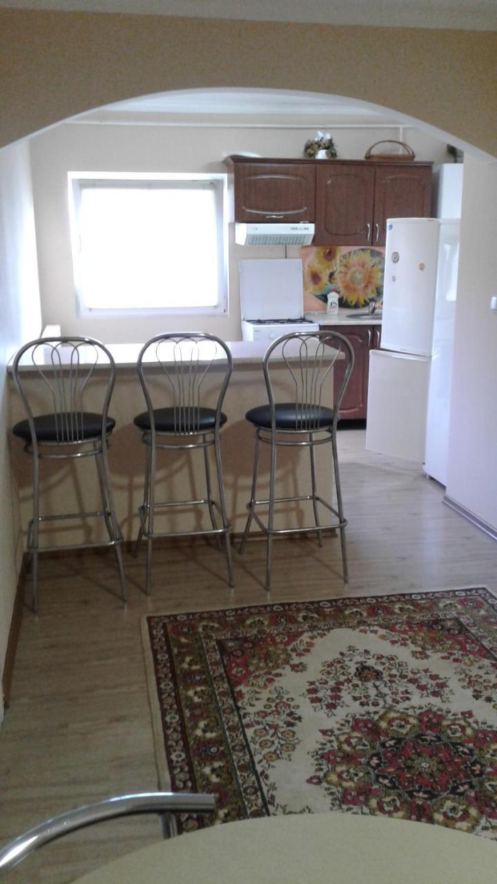 Appartement Ріточка à Berehove  Extérieur photo
