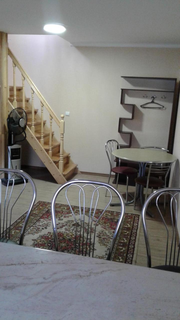 Appartement Ріточка à Berehove  Extérieur photo